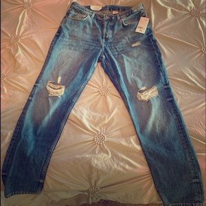 A pair of size 6 boyfriend fit H&M jeans